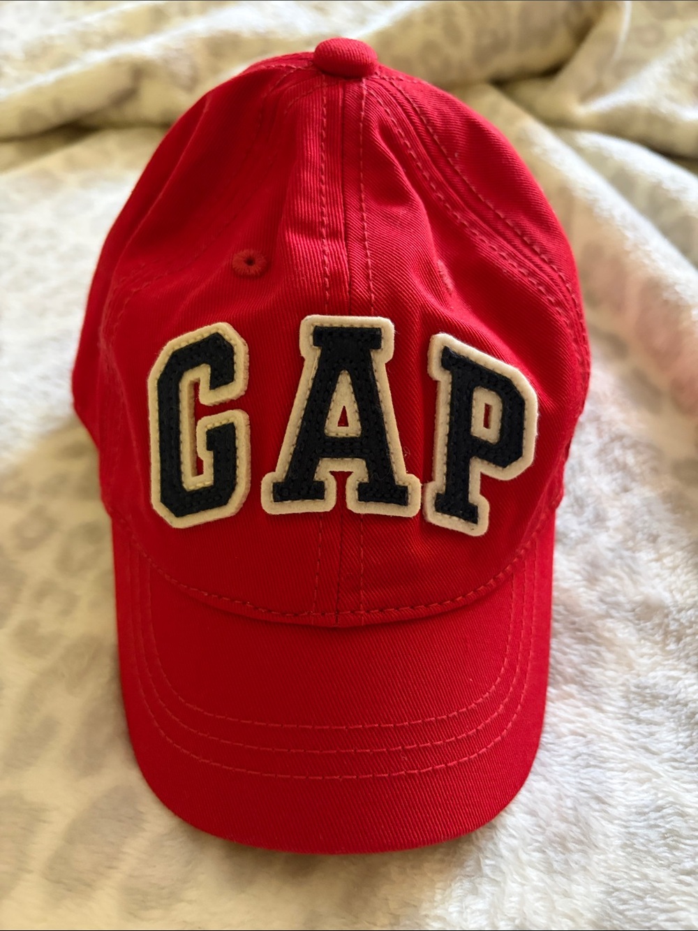 Like new! Baby Gap Ball Cap | S/M ❤️🤍💙